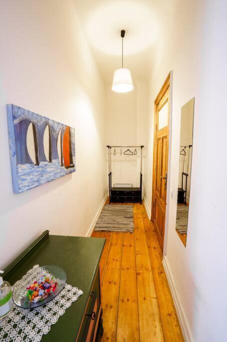 Two Bedroom Ausekla Apartment Liepaja Luaran gambar